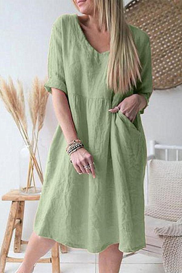 Casual Loose With A Seventh-Sleeve V-Neck Dress